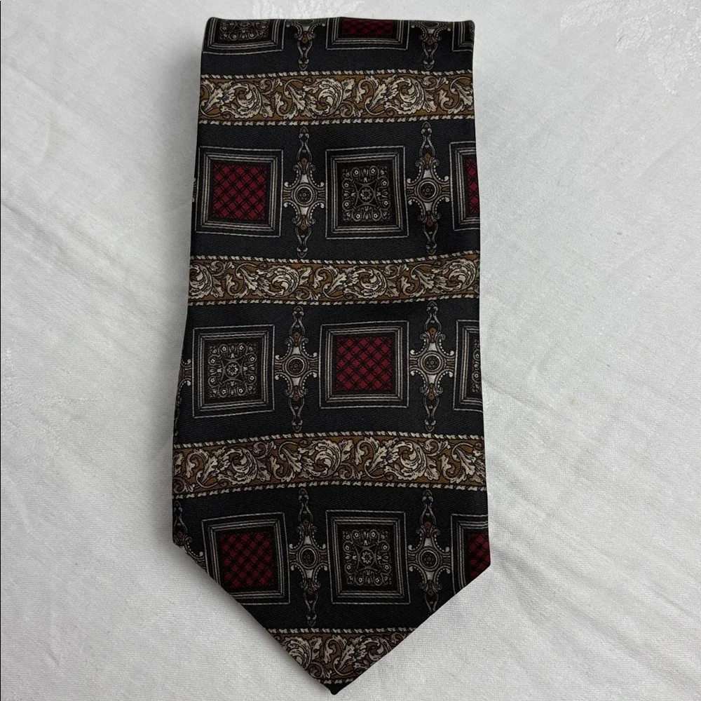 Bill Blass Men's 100% Silk Tie Collection - Red, Purple, Green - Picture 2 of 7